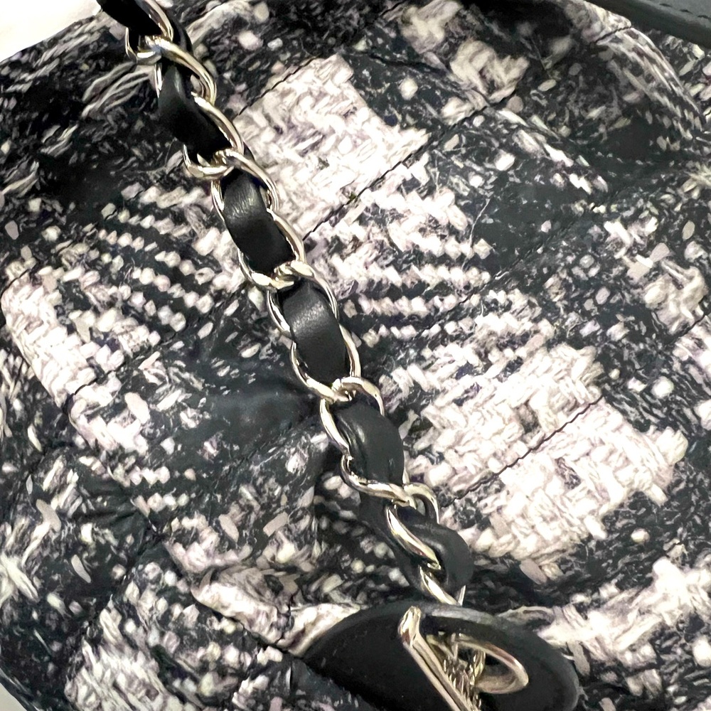 Chanel nylon tweed backpack - reduced - Picture 4 of 7